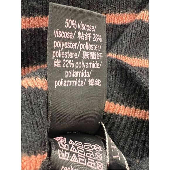 Victoria’s Secret High Neck Hook & Eye Knit Crop Top Women’s XL NEW - Picture 8 of 8